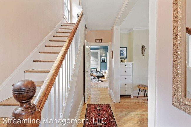 Building Photo - 2 br, 3 bath House - 7208 Willow Ave