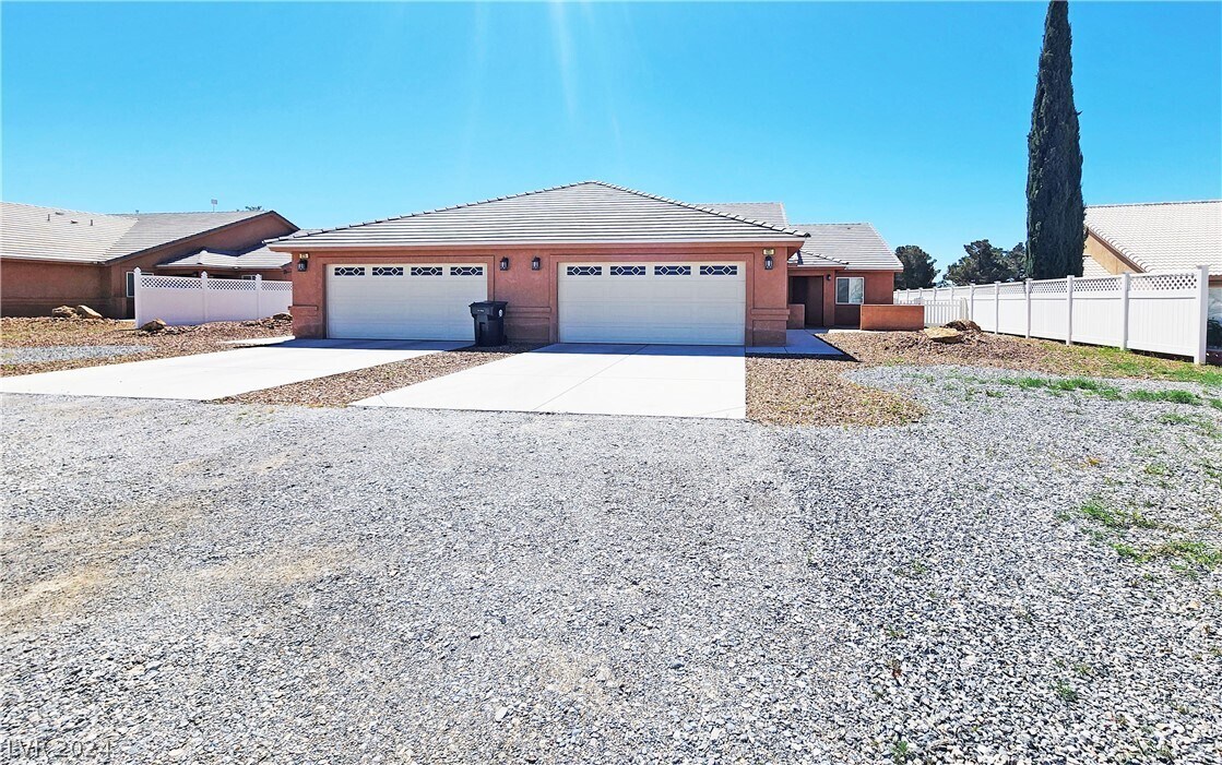 1221 Bourbon St, Pahrump, NV 89048 Townhome Rentals in Pahrump NV