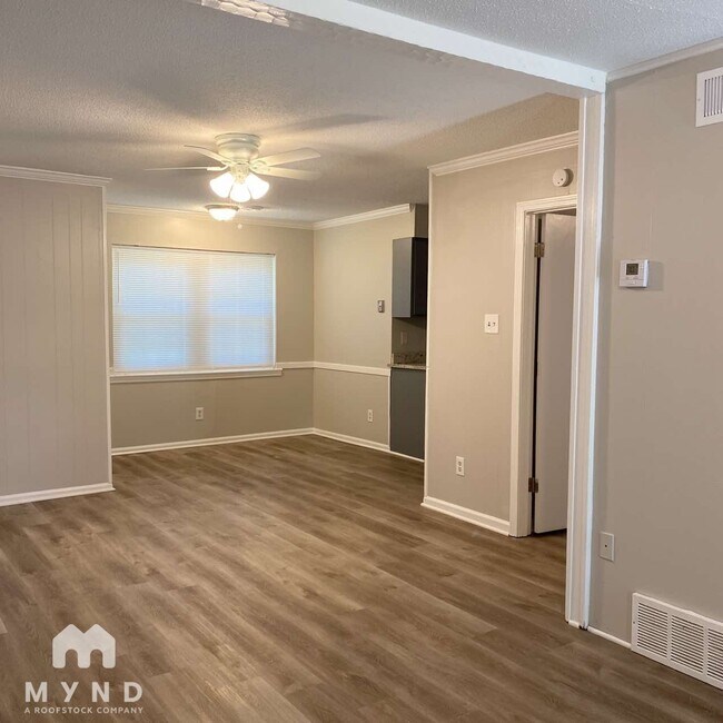 Foto del edificio - 8430 Old Forge Rd