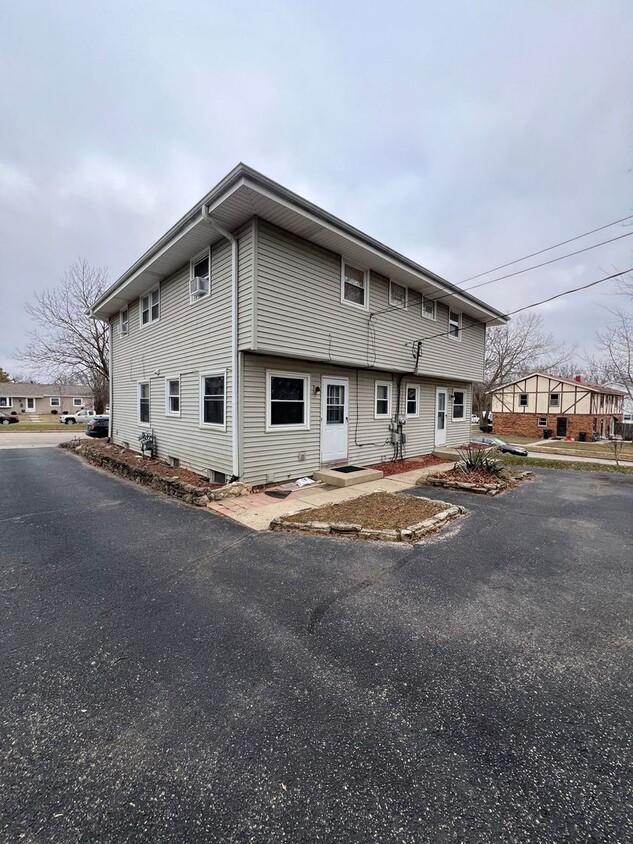 Foto principal - 2018-2020 S Grand Ave. (Duplex)