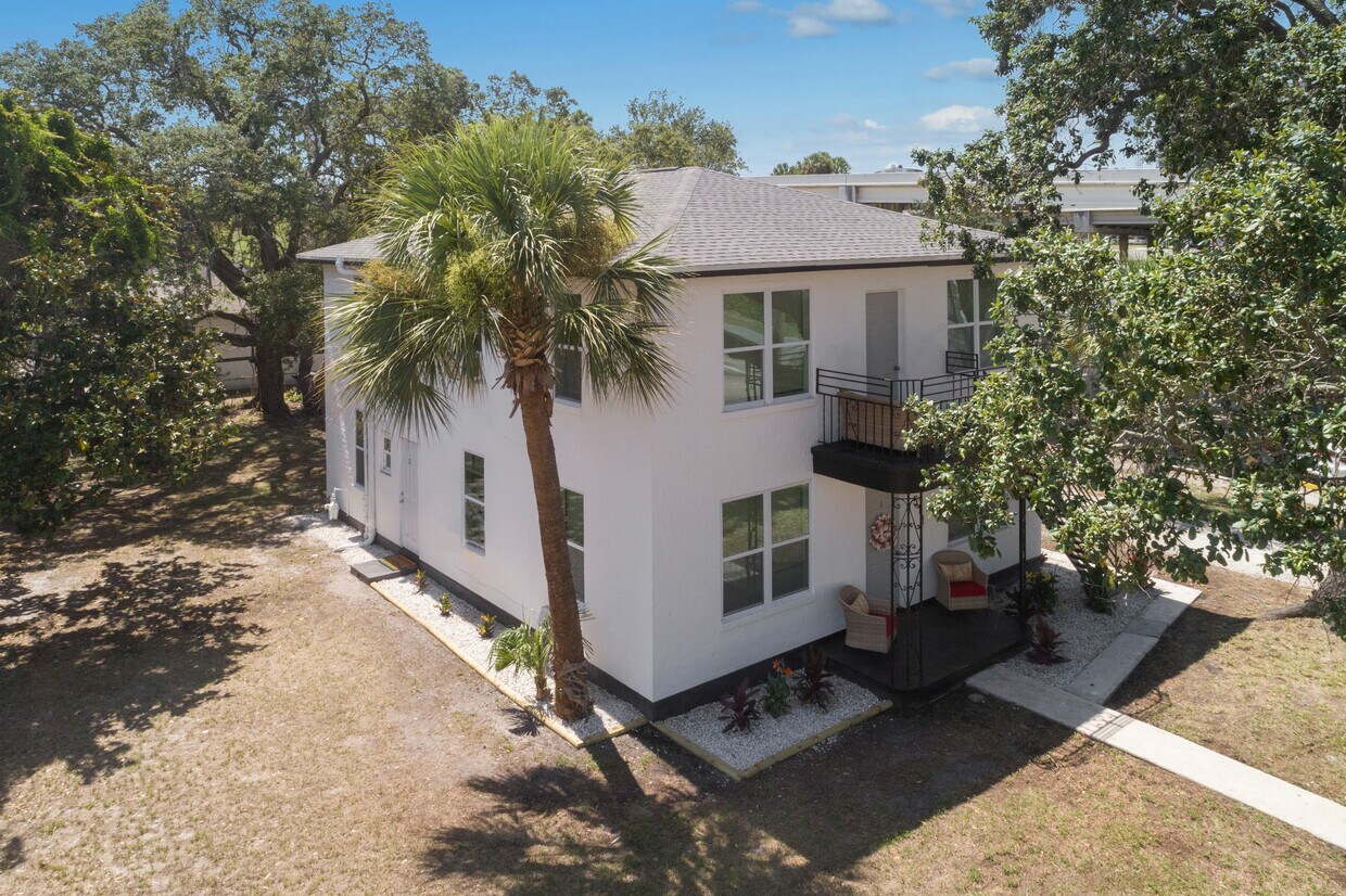 Foto principal - 511 16th St S