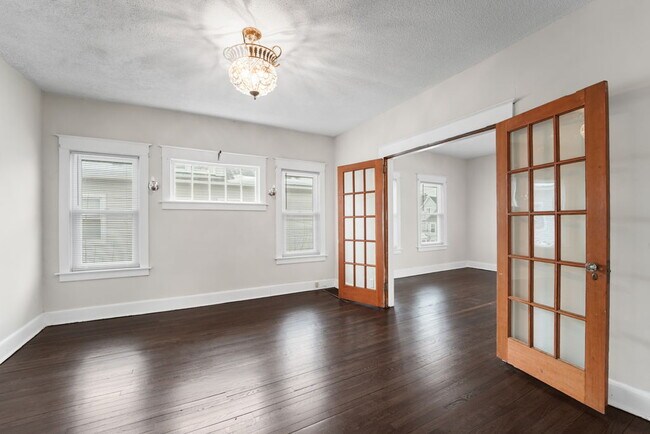 Foto del edificio - 44 Rotary Ave