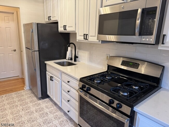 Building Photo - 511 Washington Dr