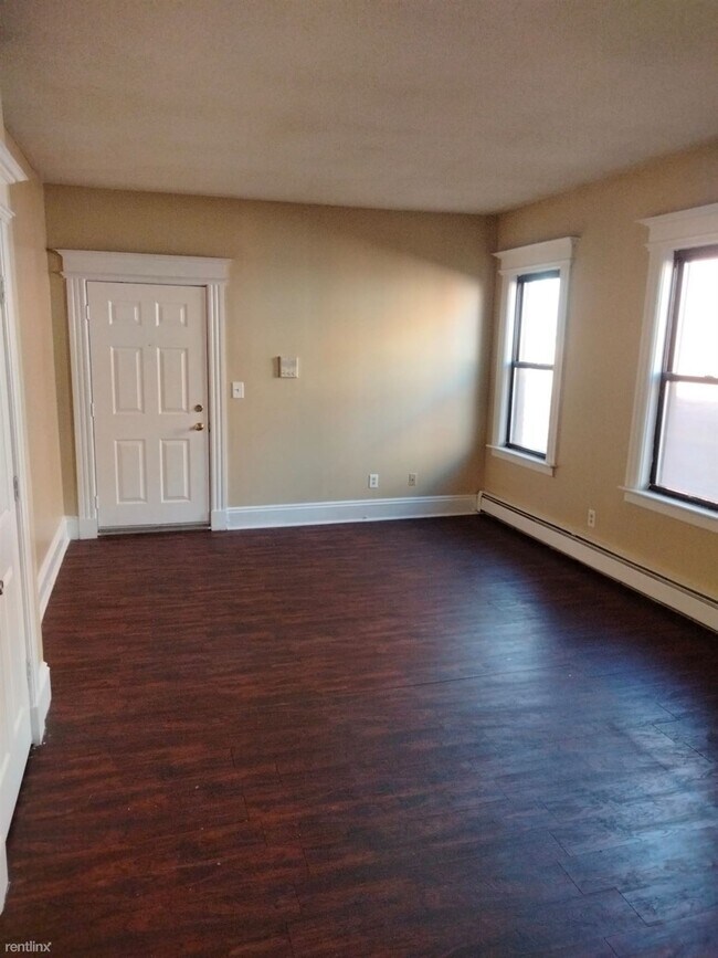 Building Photo - Studio, 1 bath Townhome - 56 Congress St 5...
