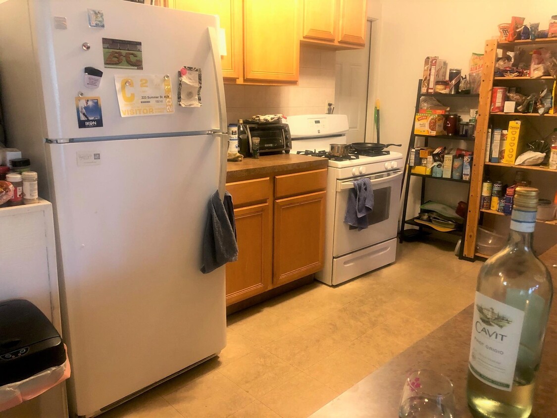 Primary Photo - 223 Summer St