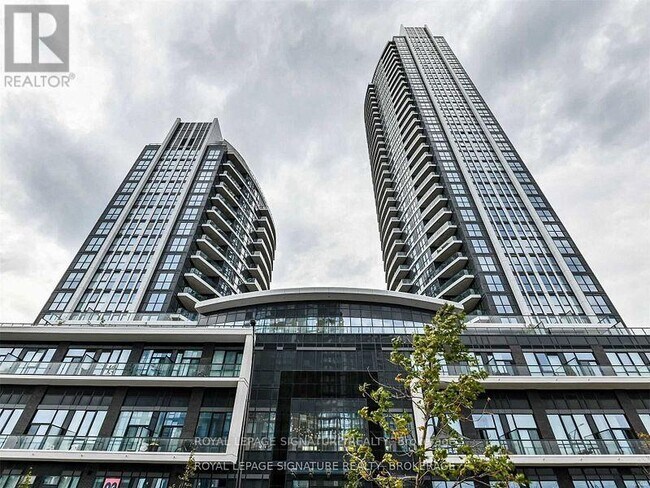 Building Photo - 65 Watergarden Dr