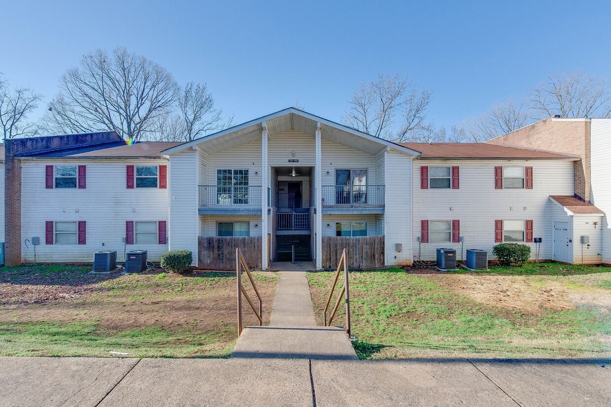 Primary Photo - Great 2nd floor condo in Quail Run!