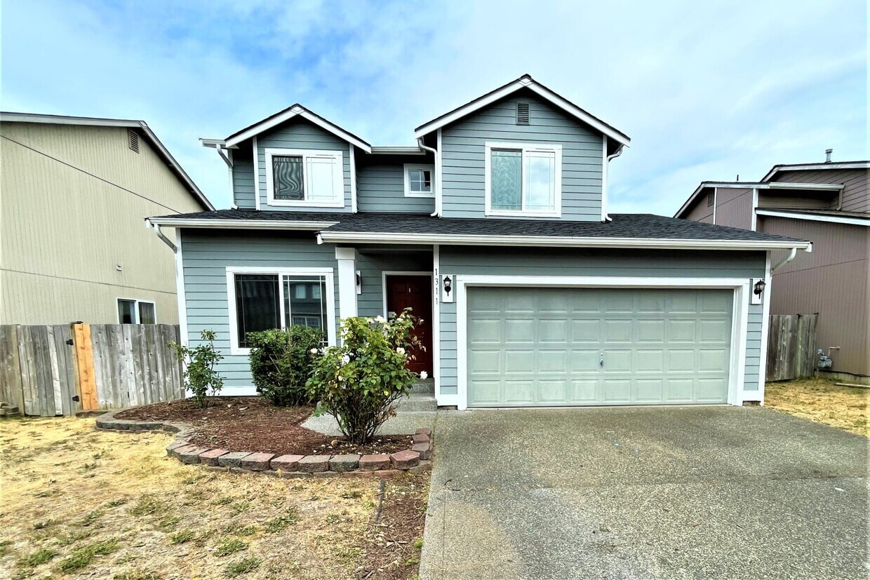 Foto principal - 1311 201st Street Ct E