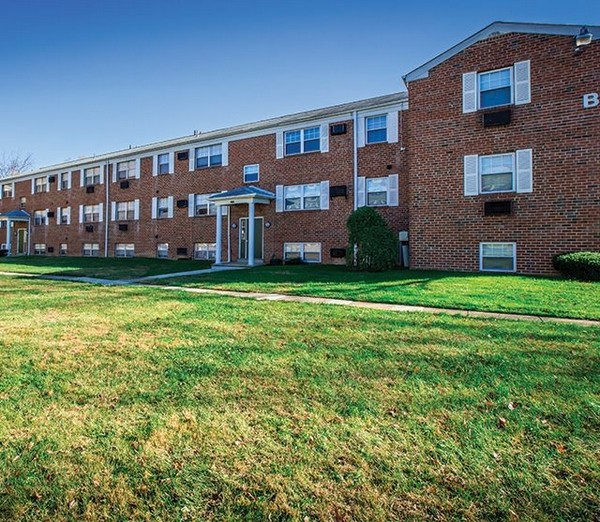 Longview Garden Apartments - LEVITTOWN, PA | Apartments.com