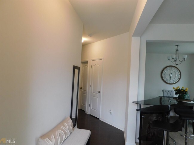 Foto del edificio - 7190 Walton Reserve Ln