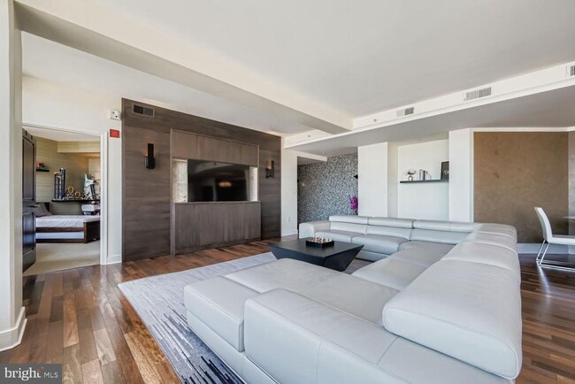 Building Photo - 675 President St