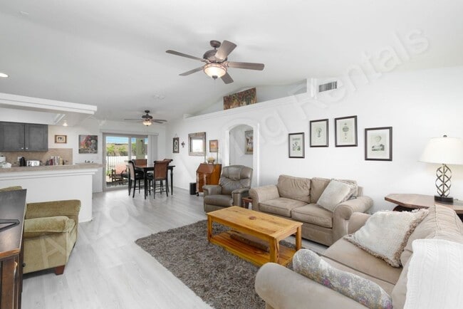 Building Photo - FURNISHED RENTAL AVAILABLE NOW!