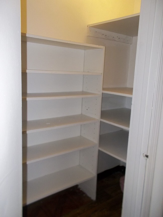 Foto del edificio - 232 Waterville St