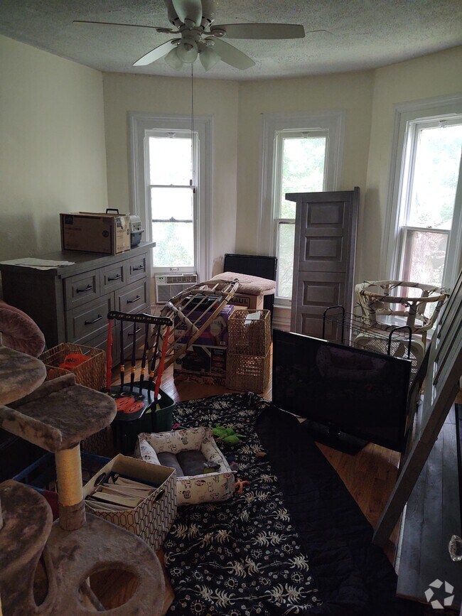 Downtown Kalamazoo Apartments under 800 Kalamazoo, MI 1 Rentals