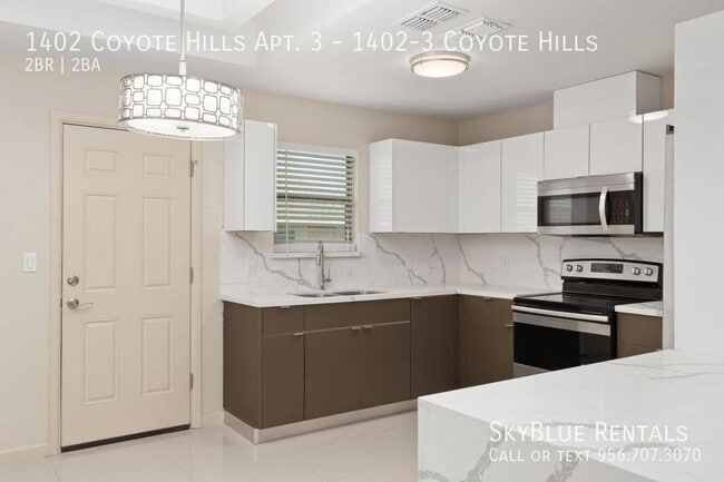 Building Photo - 1402 Coyote Hls