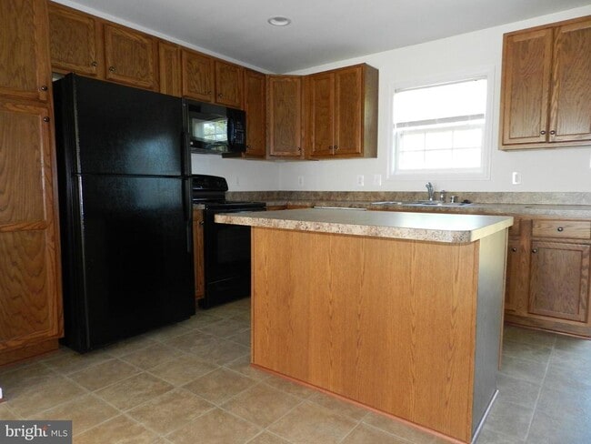 Building Photo - 23209 Westwood Ct