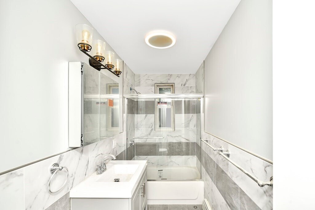 Foto principal - 8 Sumner Sq