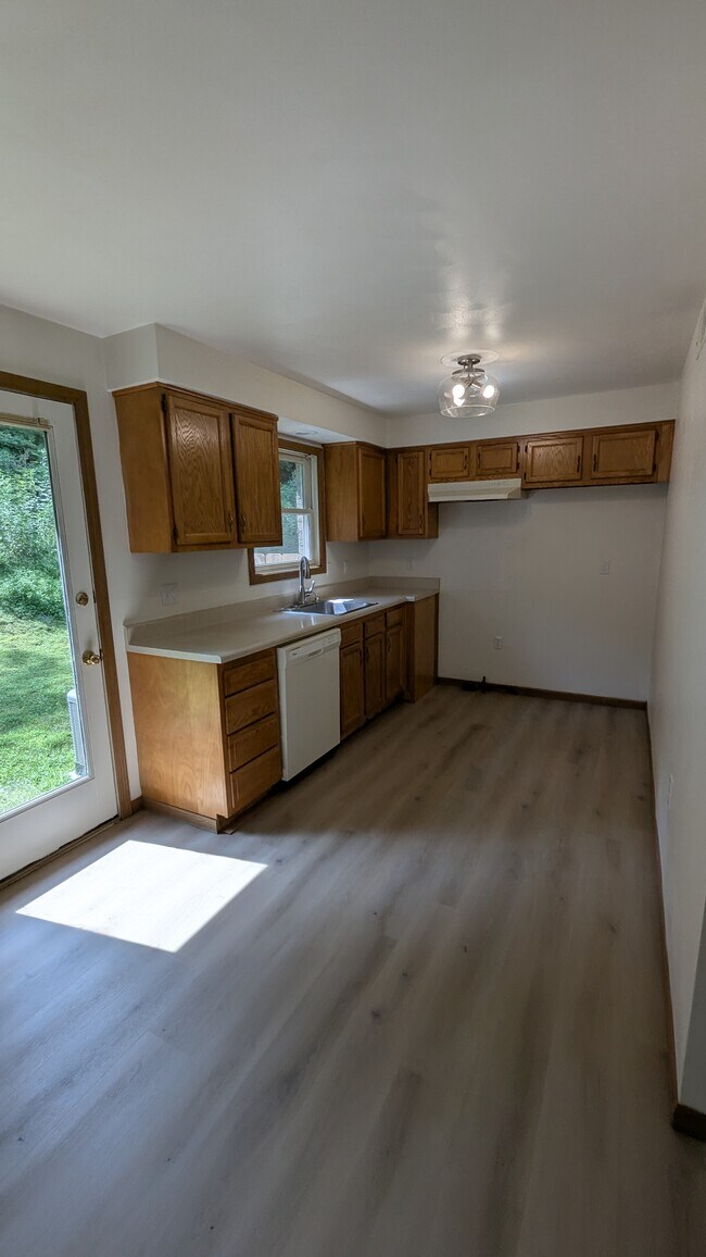 Foto del edificio - 124 Duquesne Blvd