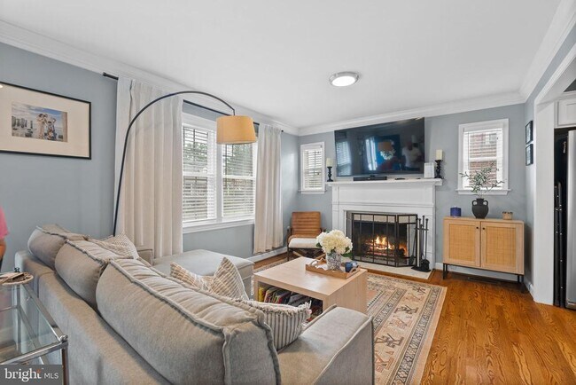 Building Photo - 4208 4th St S