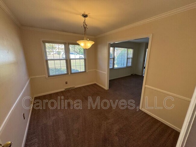 Foto del edificio - 502 Rosebud Ln