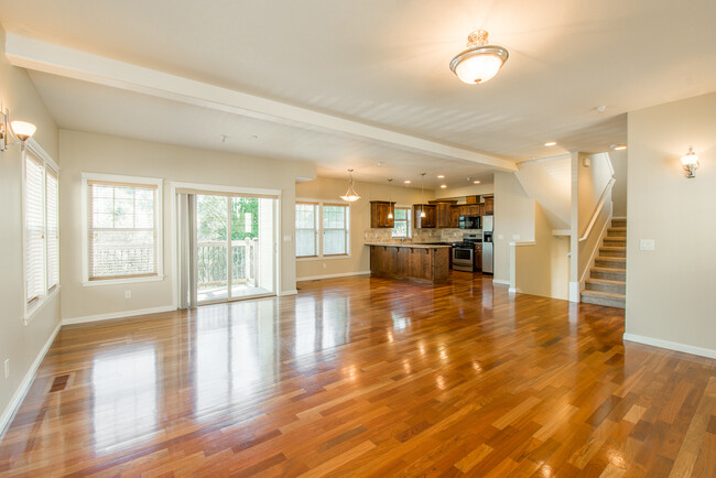 Living Room - Springwater Corridor