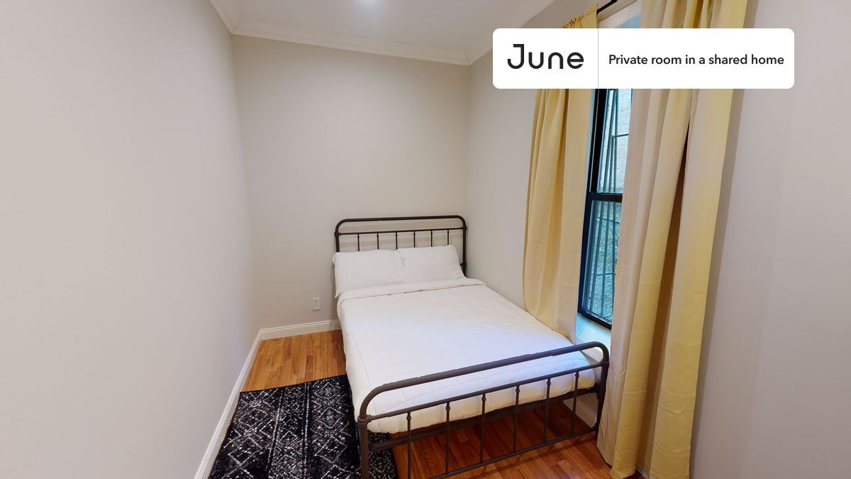 Primary Photo - Private bedroom in 3 bed/1 bath Home