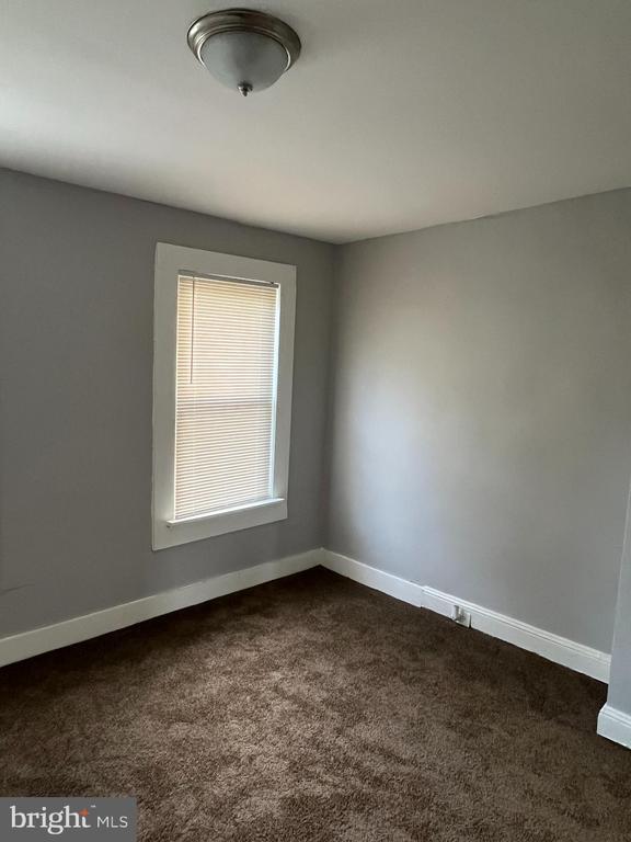 Foto del edificio - 1524 E 28th St