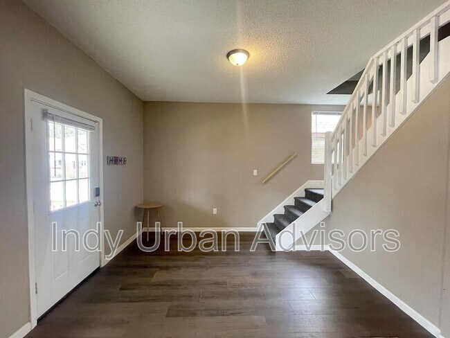 Building Photo - 41 Hendricks Pl