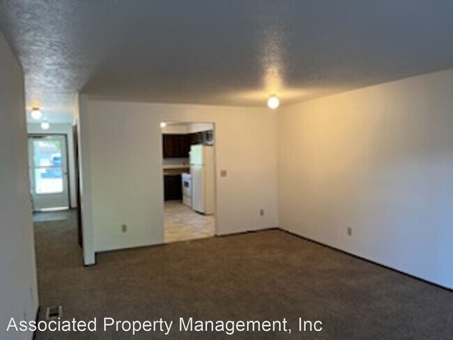 Building Photo - 2 br, 2 bath House - 2233 SE 53rd Ave