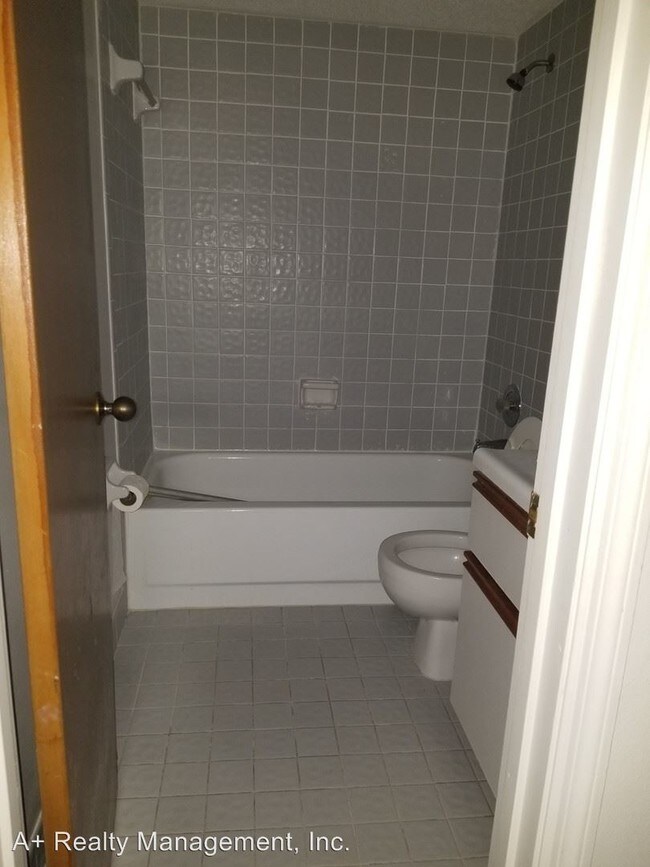 Foto del edificio - 1024-1024 Howell Ave