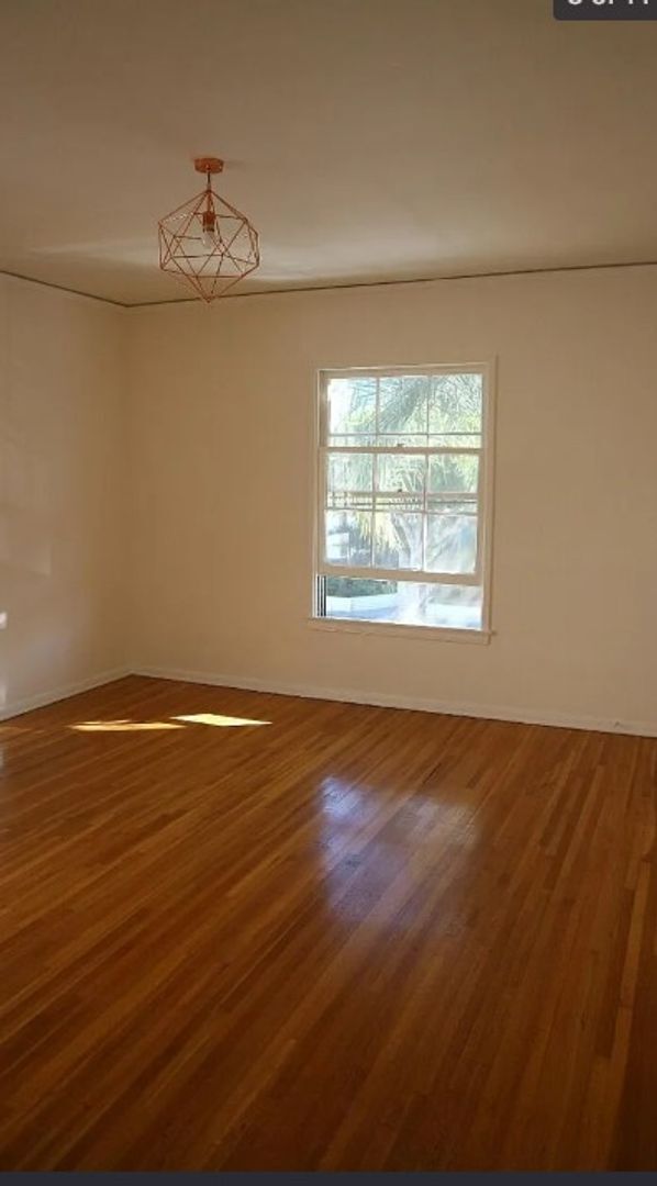 Foto del edificio - 455 Hayworth Ave