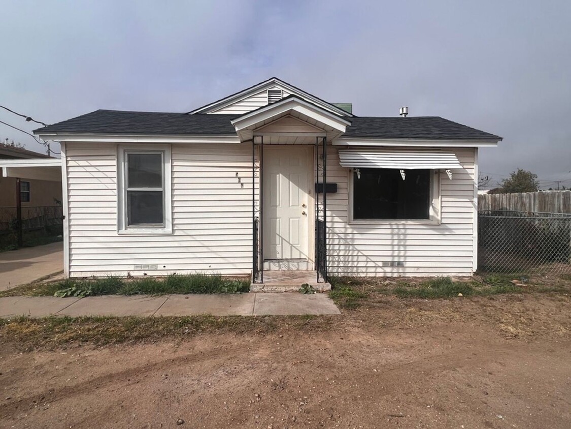 Primary Photo - 2 br, 1 bath House - 506 S Sunset Ave