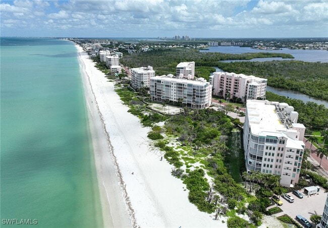 Foto del edificio - 265 Barefoot Beach Blvd