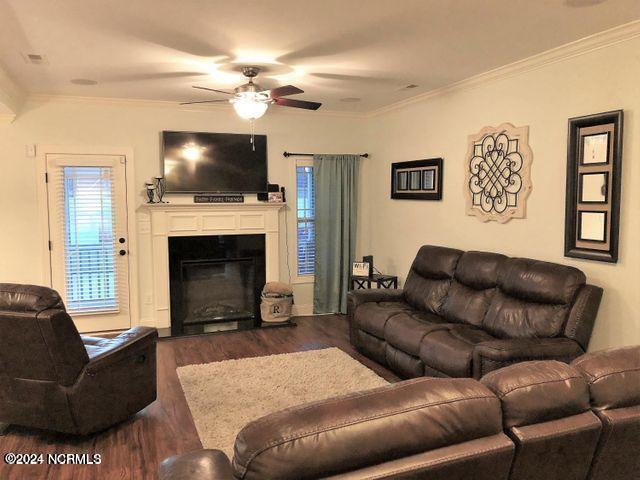Building Photo - 626 Brookfield Dr