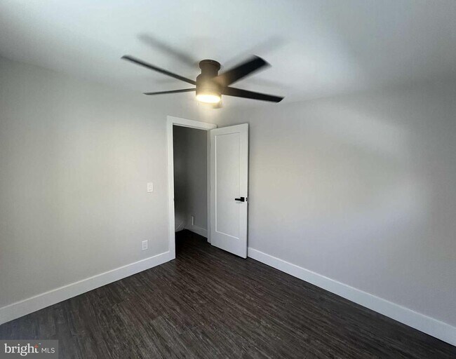 Foto del edificio - 2307 E Firth St