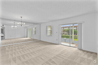 Building Photo - 4980 E Sabal Palm Blvd