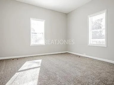 Foto del edificio - 2932 13th Ave