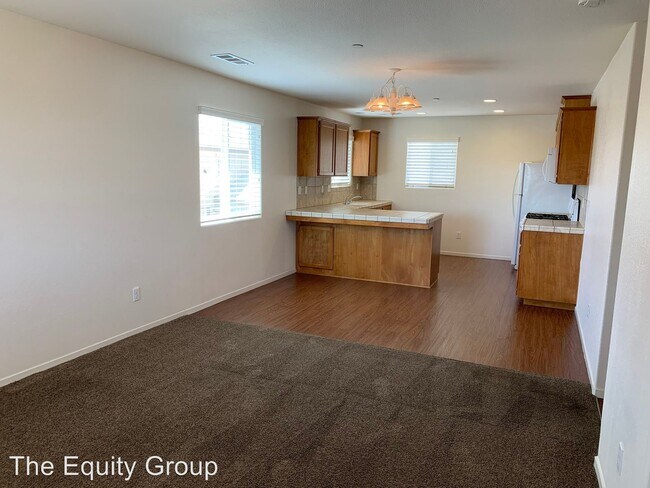 Foto del edificio - 2212-2218 W Lark Ave