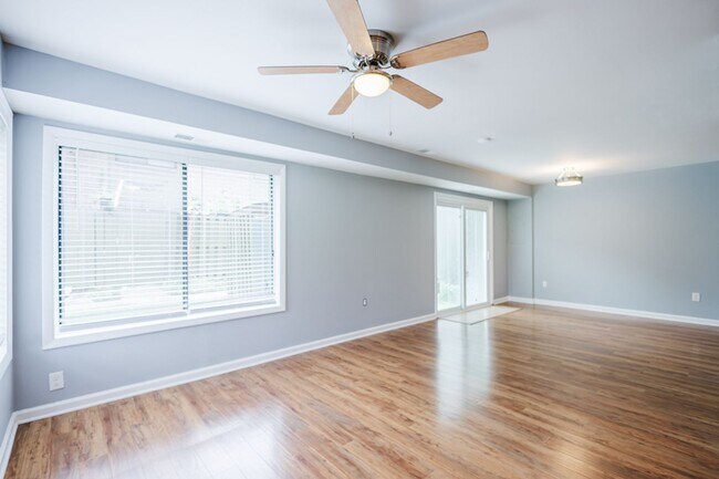 Building Photo - Cozy 3 BR/2.5 BA Townhome in Columbia!