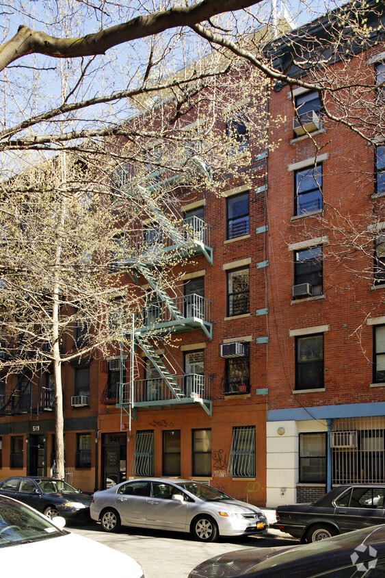 Building Photo - 521 E 6th St