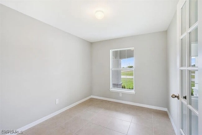 Building Photo - 3217 NW 3rd Ave