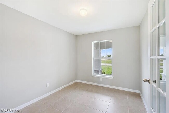 Foto del edificio - 3217 NW 3rd Ave