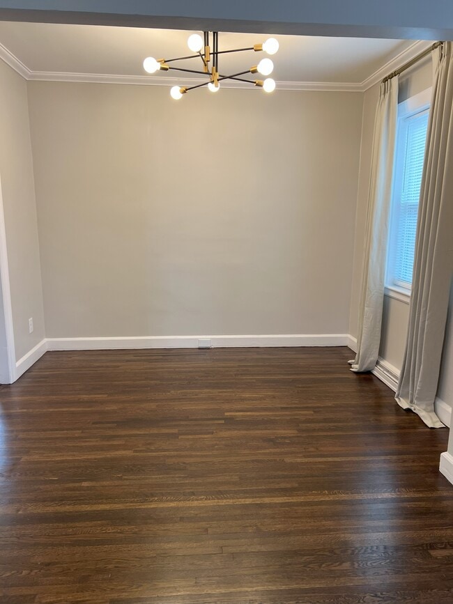 Foto del edificio - 1242 Dade St