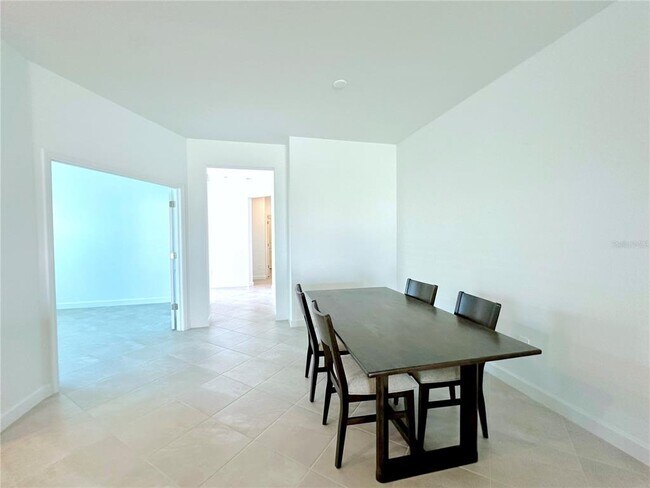 Foto del edificio - 8225 Shr Lk Dr