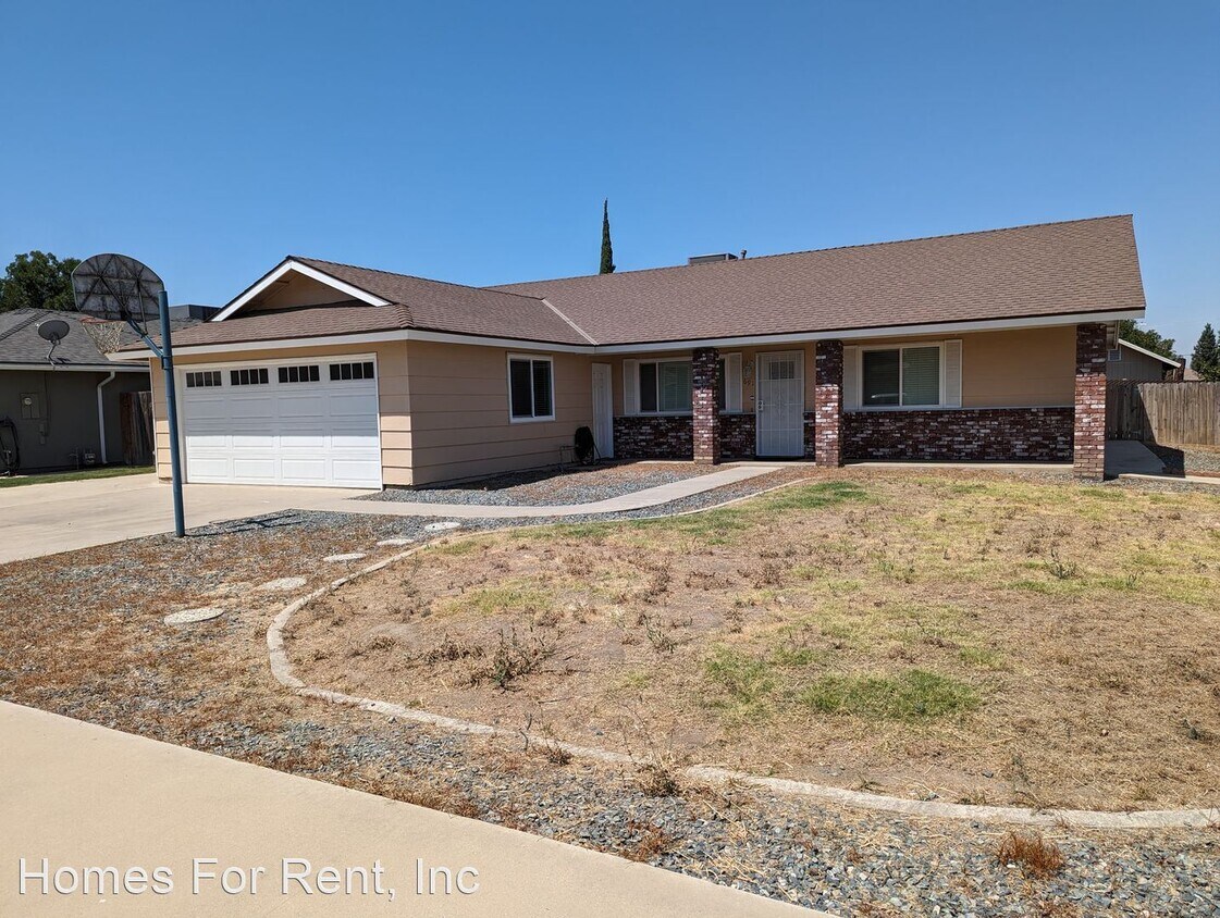 691 Wellington St, Porterville, CA 93257 House Rental in Porterville