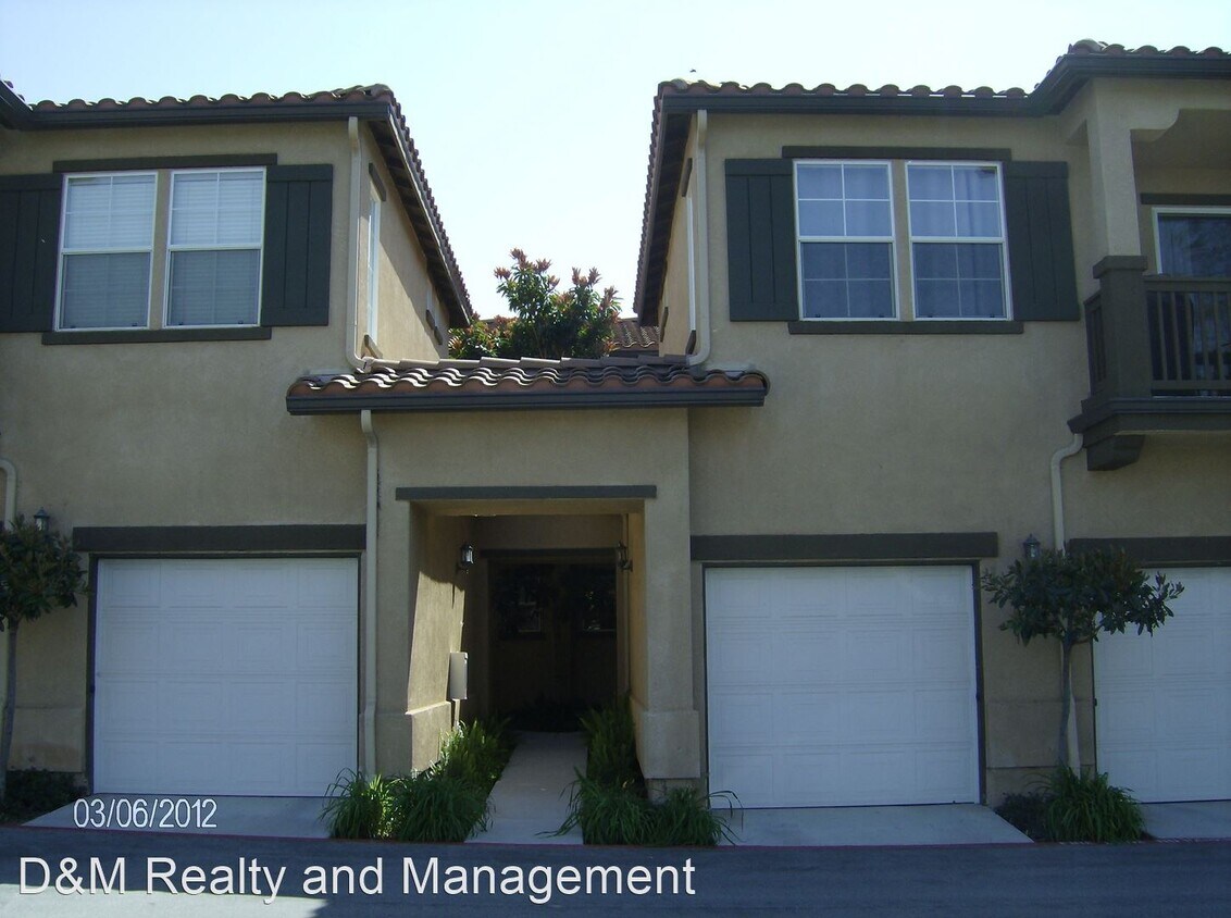 Primary Photo - 3 br, 2.5 bath House - 4464 Brisbane Way #3