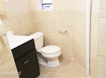 Building Photo - 1 br, 1 bath  - 10 Post Ave