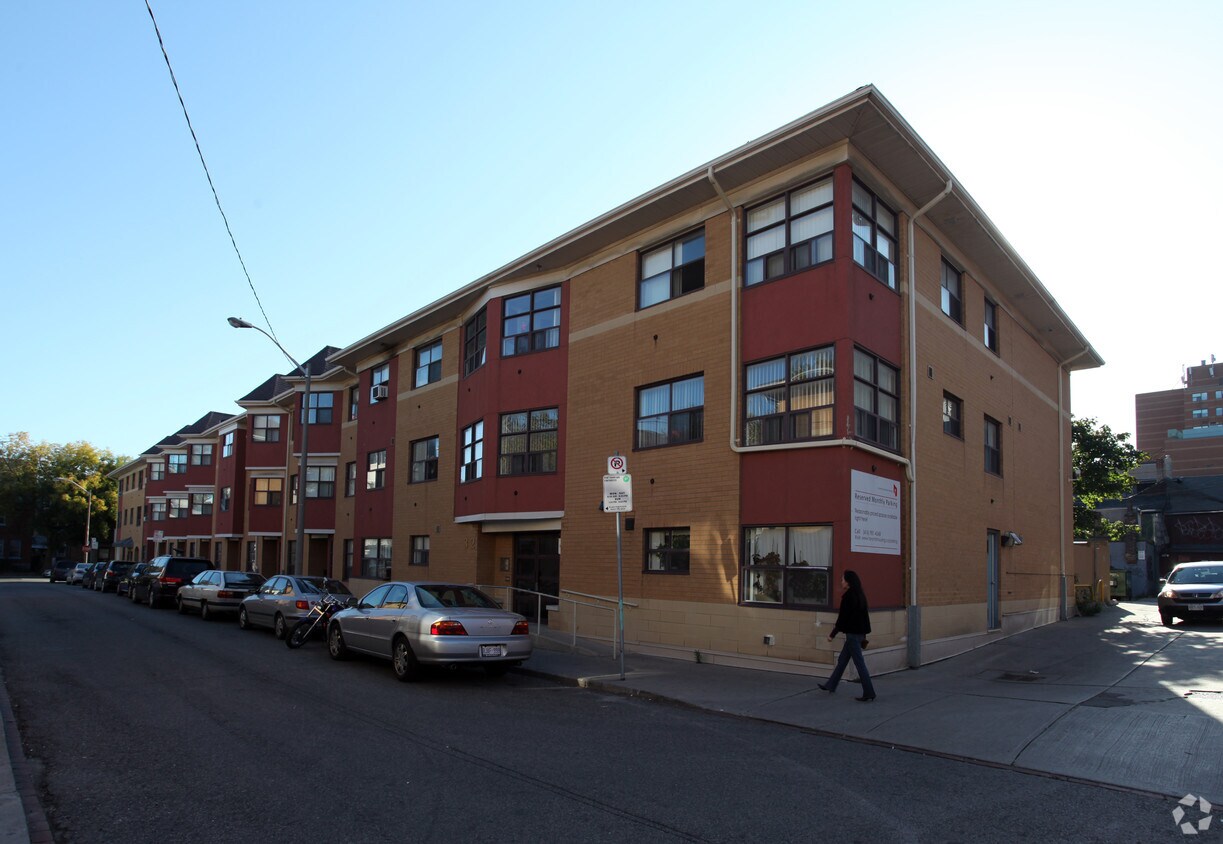 Building Photo - 76 Grange Ave