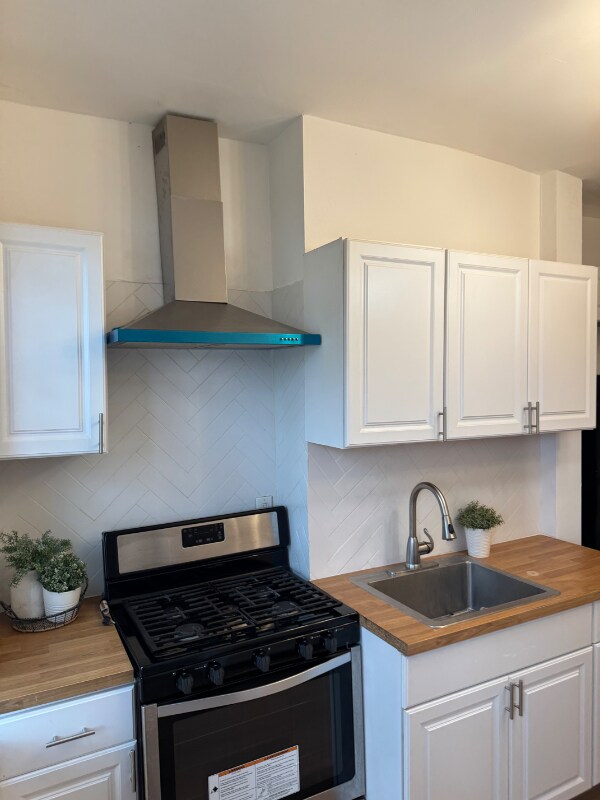 Foto principal - 2404 Druid Hill Ave