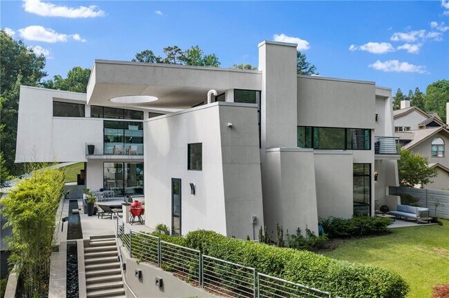 Foto del edificio - 937 Berkshire Rd NE